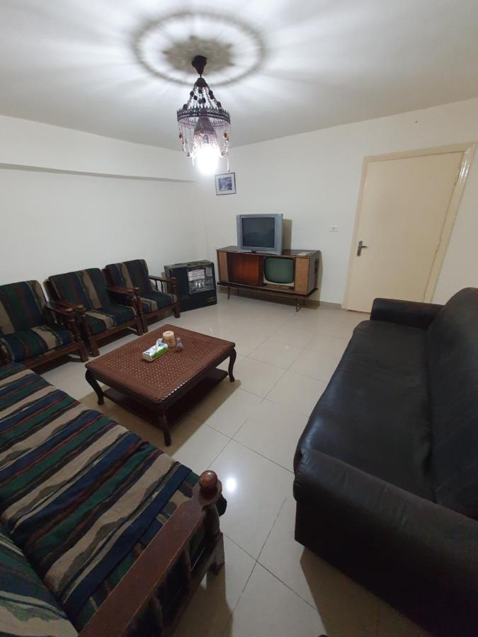 The Oaks Hotel Madaba Esterno foto